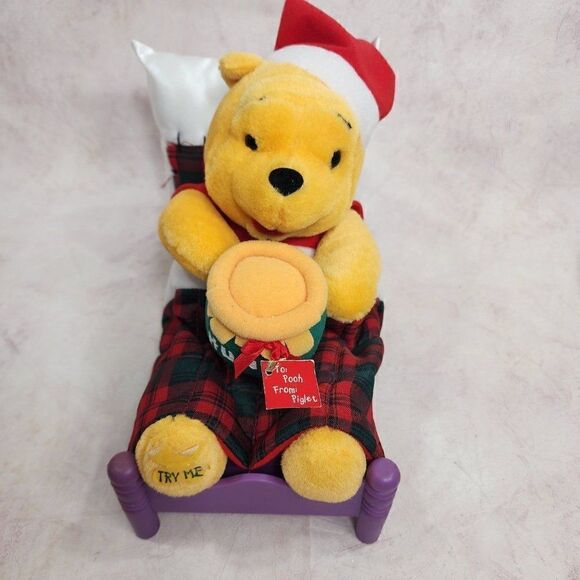Large Talking Winnie the Pooh in Bed Disney Christmas Vintage Rare - Picture 3 of 10